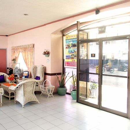 Tropical Sun Inn Puerto Princesa Exterior foto